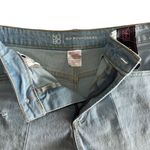 No Boundaries Women's High Rise Denim‎ Shorts Size 9 Light Wash Distressed - Picture 4 of 9